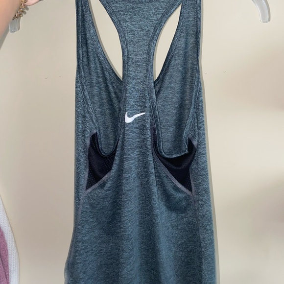 Nike gray tank top - Picture 2 of 2